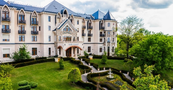 GAds 1200x628  Borostyán